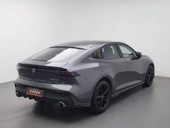Changan UNI-V 1.5T Premium Version - фото 2