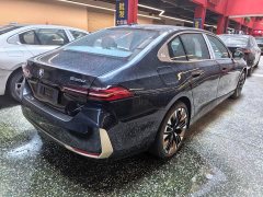 BMW 5 530Li Deluxe Version Luxury - фото 3