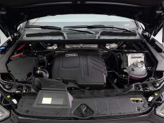 Audi Q5L 45th Anniversary Collector's Edition 40 TFSI Luxurious and Dynamic - фото 8
