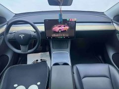 Tesla Model Y Edition - фото 7
