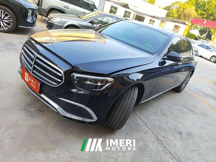 Mercedes-Benz E 300 L Luxury Version - автомобиль из Китая