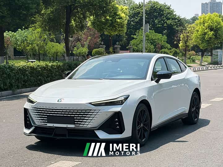 Changan UNI-V 1.5T Edition - автомобиль из Китая
