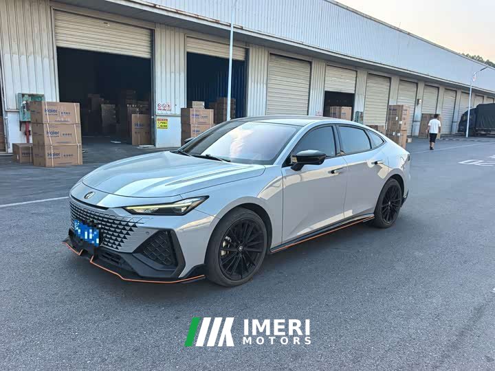 Changan UNI-V 2.0T Edition - автомобиль из Китая