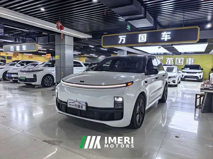 Li Auto L8 Pro - автомобиль из Китая