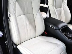 Lexus LM 300h Edition - фото 15