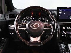 Lexus LM 300h Edition - фото 9