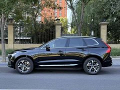 Volvo XC60 B5 AWDLuxury Edition - фото 3