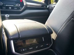 Porsche 2.5L HEVAWDPremium Edition - фото 20