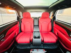 Bentley Bentayga 4.0T V8 EWB Azure - фото 11