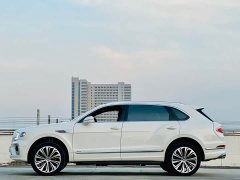 Bentley Bentayga 4.0T V8 EWB Azure - фото 16