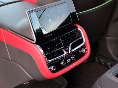 Bentley Bentayga 4.0T V8 EWB Azure - фото 18