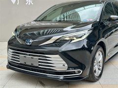 Toyota SIENNA 2021 2.5L Hybrid Platinum Edition - фото 17