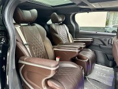 Toyota SIENNA 2021 2.5L Hybrid Platinum Edition - фото 8