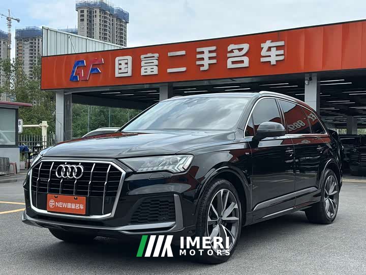 Audi Q7 55 TFSI quattro S line Version - автомобиль из Китая