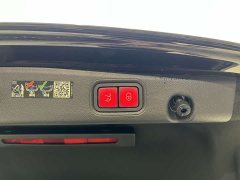 Mercedes-Benz E 300 L Luxury Version - фото 20