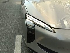 FAW EH7 760 Pro AWD Edition - фото 11