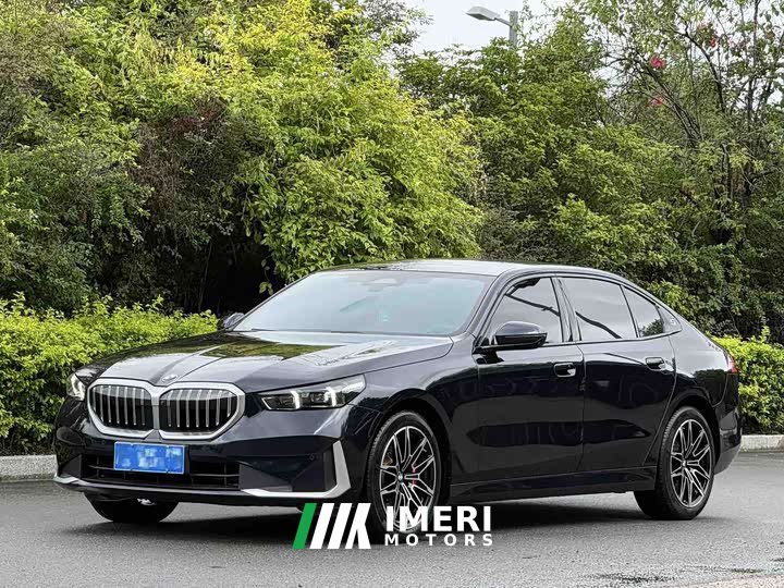 BMW 5 530Li Version Luxury - автомобиль из Китая