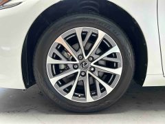 Lexus ES 200 Edition - фото 3