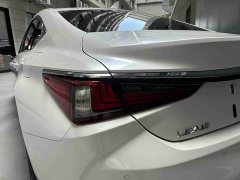 Lexus ES 200 Edition - фото 4