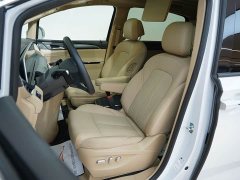 Buick GL8 Deluxe Edition - фото 16