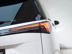 Buick GL8 Deluxe Edition - фото 8