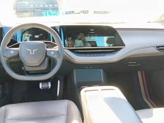 FAW EH7 640 AWD Edition - фото 12