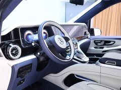 Mercedes-Benz Vito 2023 2.0T Business Edition 7 seats - фото 11