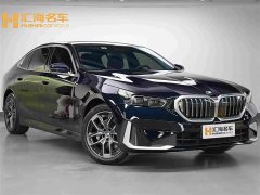 BMW 5 530Li Version Luxury - фото 3