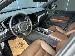 Volvo XC60 B5 AWD Plus Luxury - фото 11