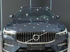 Volvo XC60 B5 AWD Plus Luxury - фото 2