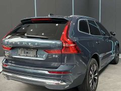 Volvo XC60 B5 AWD Plus Luxury - фото 6