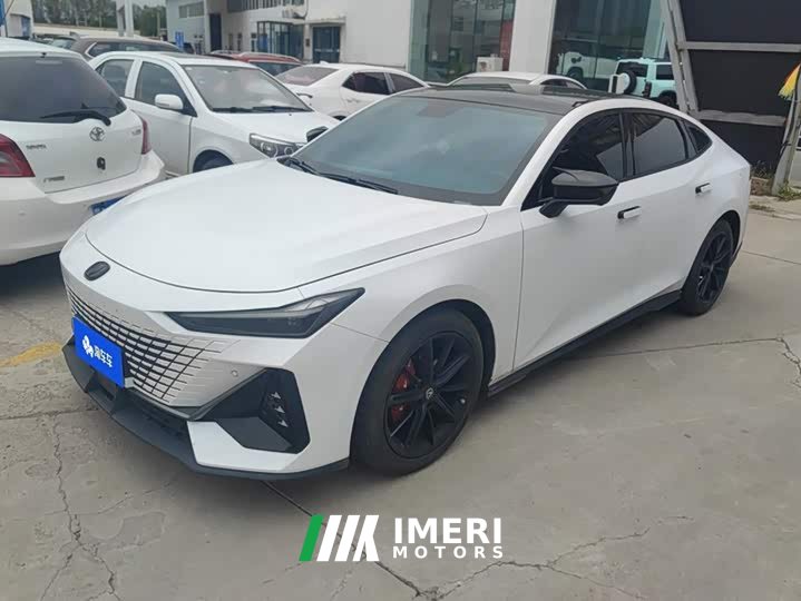 Changan UNI-V 1.5T Premium Version - автомобиль из Китая