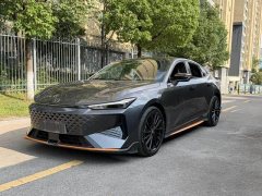 Changan UNI-V 1.5T Premium Version - фото 1