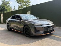Changan UNI-V 1.5T Premium Version - фото 3