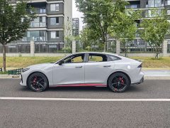 Changan UNI-V 1.5T Edition - фото 4