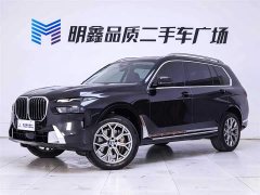 BMW X7 xDrive40i Luxury Package - фото 2
