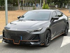 Changan UNI-V 1.5T Premium Version - фото 1