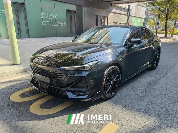 Changan UNI-V 1.5T Edition - автомобиль из Китая