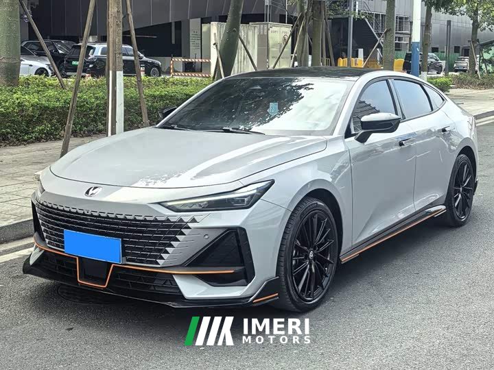 Changan UNI-V 1.5T Edition - автомобиль из Китая