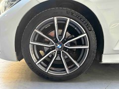BMW 3 320Li M - фото 3