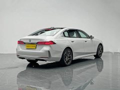 BMW 5 530Li Version Luxury - фото 6