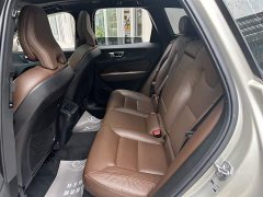 Volvo XC60 T5 four-wheel drive Zhiyi Luxury Edition - фото 11