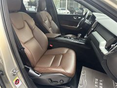 Volvo XC60 T5 four-wheel drive Zhiyi Luxury Edition - фото 7
