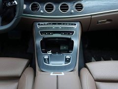 Mercedes-Benz E 260 L Version 4MATIC - фото 10