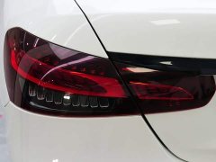 Mercedes-Benz E 260 L Version 4MATIC - фото 5