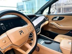 Lynk & Co R7 Edition - фото 5