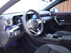 Mercedes-Benz A-Class 2022 Facelift Three A 200 L Sports Sedan Fashionable - фото 11