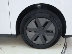 Li Auto MEGA Home Edition - фото 8