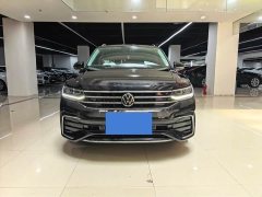 Volkswagen L 330TSI 2WDR-Line Edition - фото 1