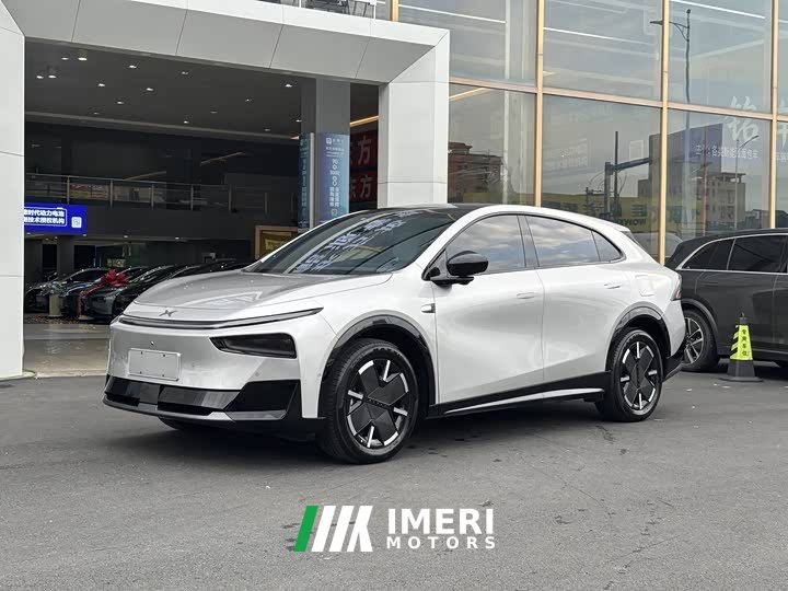 Xpeng G7 EREV 1704 Max Edition - автомобиль из Китая